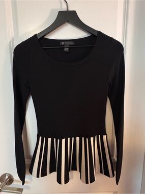 INC International Concepts Black Long Sleeve Peplum Sweater Top XS Striped Hem